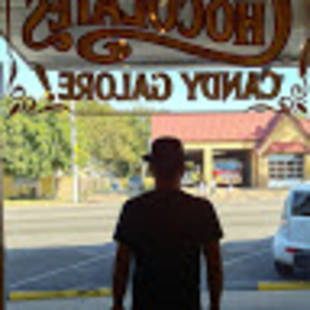 Meet your Posher, Justin